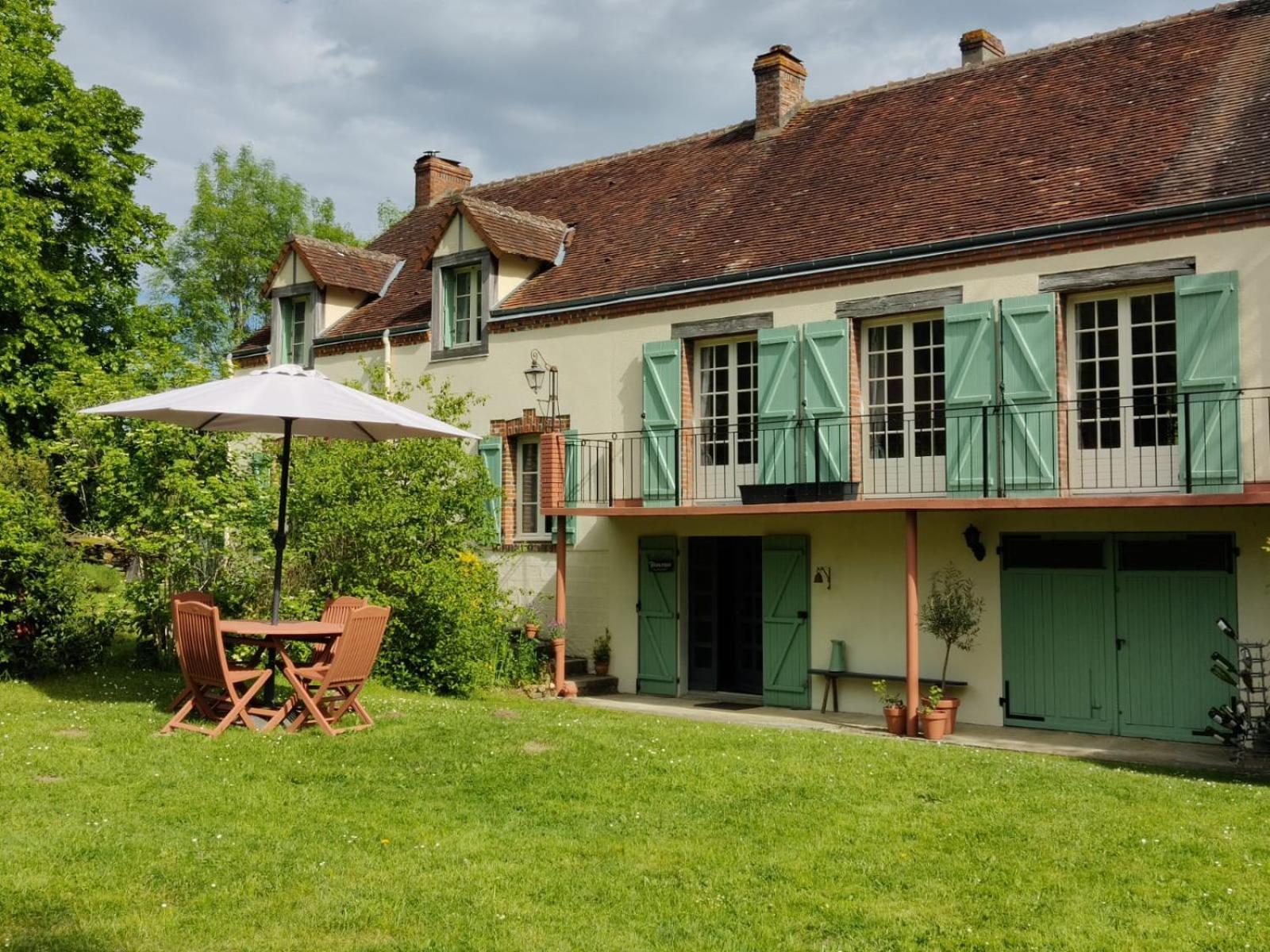 Chambres D'Hotes / B&B Chez Mon Reve Eguzon-Chantome Exterior photo
